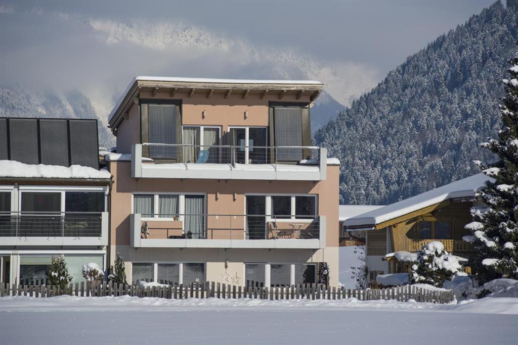 Appartement Raffael Иттер Екстериор снимка